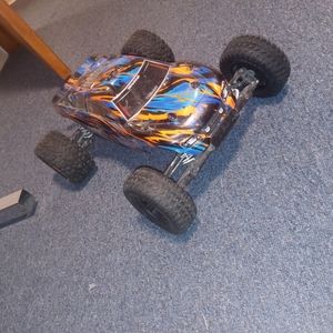 Traxxas rustler its brushed